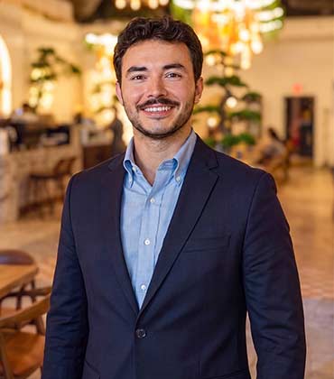 Yusuf Sayan, Moda Cafe | Food and Beverage Business Review | Top Pastry and Desserts Distributing Service